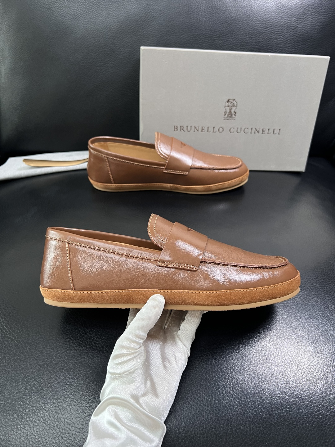 Brunello Cucinelli  高品质 顶级工艺品  BC  专柜同步原厂配置，意大利进口牛皮面