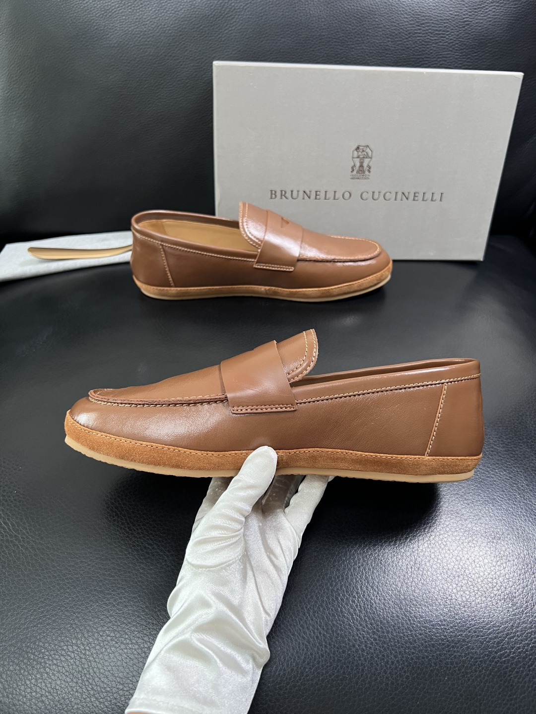 Brunello Cucinelli  高品质 顶级工艺品  BC  专柜同步原厂配置，意大利进口牛皮面