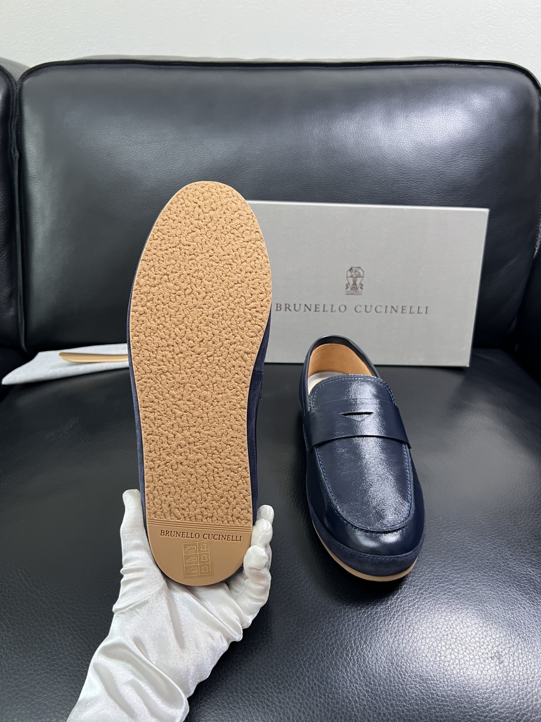 Brunello Cucinelli  高品质 顶级工艺品  BC  专柜同步原厂配置，意大利进口牛皮面