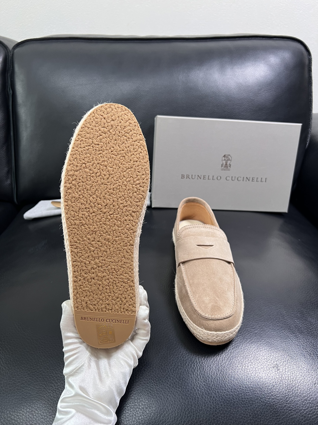 Brunello Cucinelli  高品质 顶级工艺品  BC  专柜同步原厂配置，意大利进口牛皮面