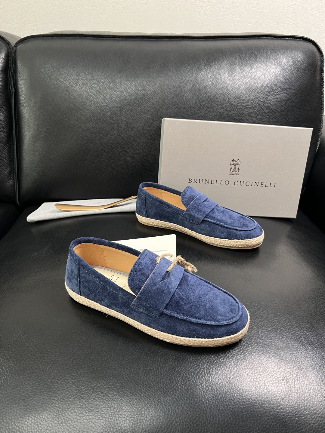 Brunello Cucinelli  高品质 顶级工艺品  BC  专柜同步原厂配置，意大利进口牛皮面