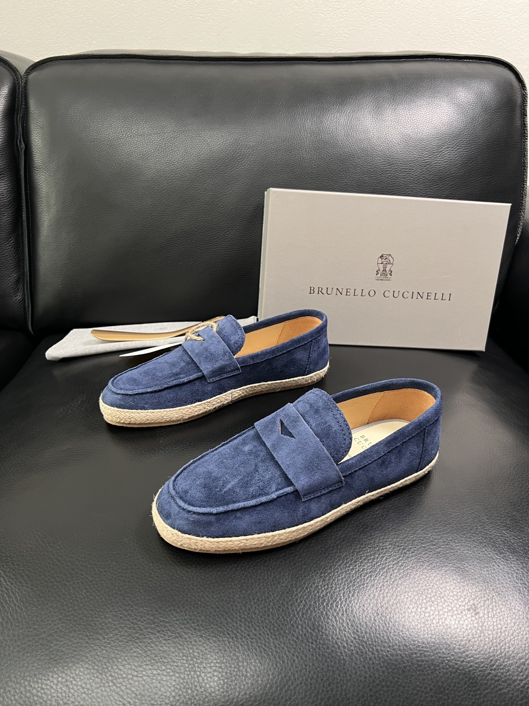 Brunello Cucinelli  高品质 顶级工艺品  BC  专柜同步原厂配置，意大利进口牛皮面