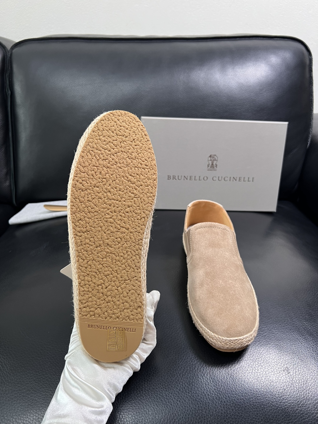 Brunello Cucinelli  高品质 顶级工艺品  BC  专柜同步原厂配置，意大利进口牛皮面