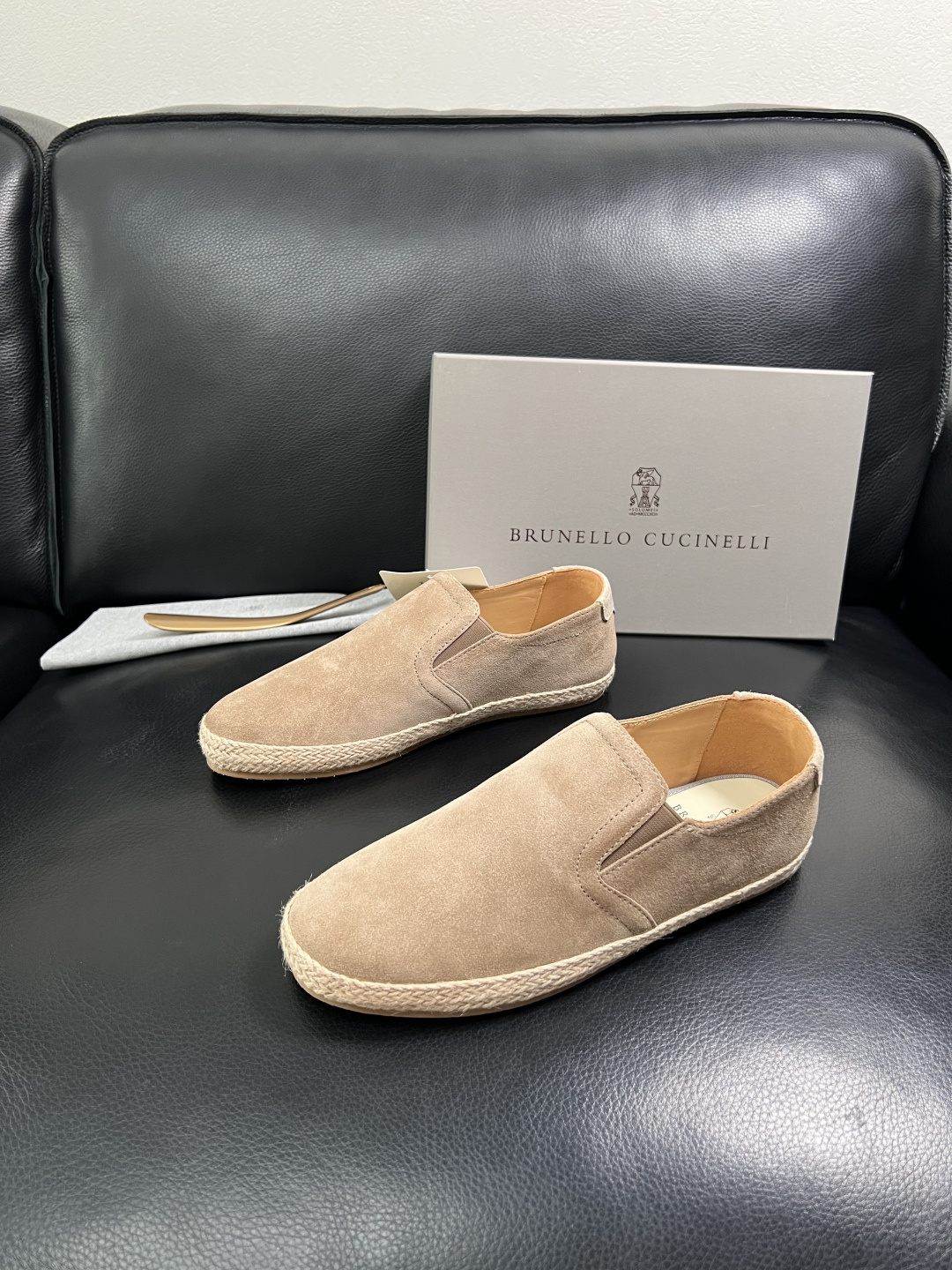 Brunello Cucinelli  高品质 顶级工艺品  BC  专柜同步原厂配置，意大利进口牛皮面