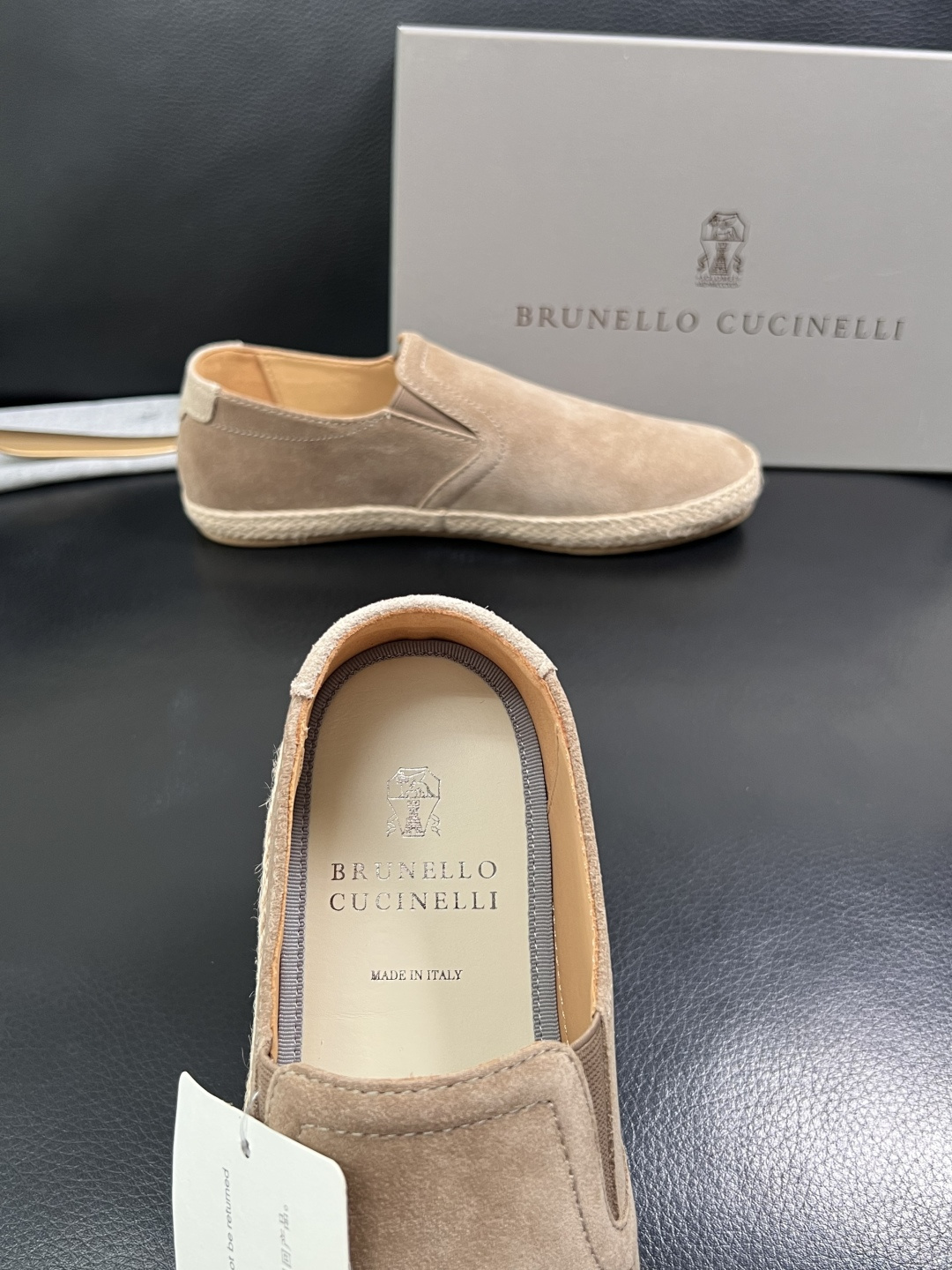Brunello Cucinelli  高品质 顶级工艺品  BC  专柜同步原厂配置，意大利进口牛皮面