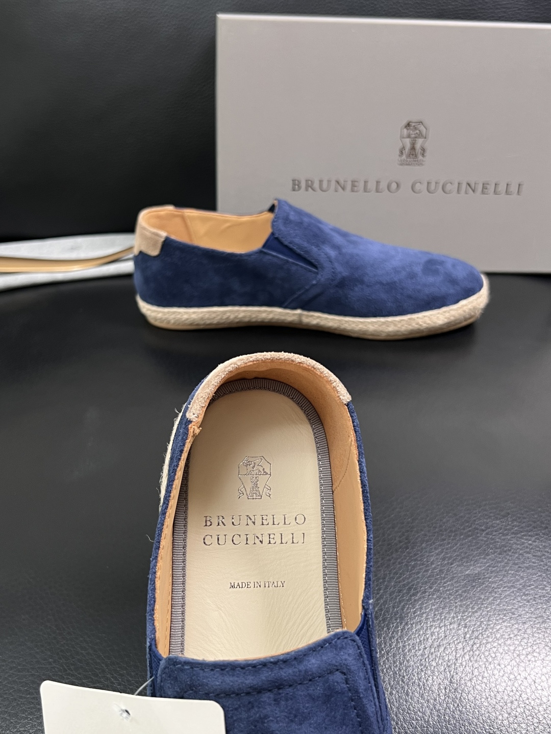 Brunello Cucinelli  高品质 顶级工艺品  BC  专柜同步原厂配置，意大利进口牛皮面