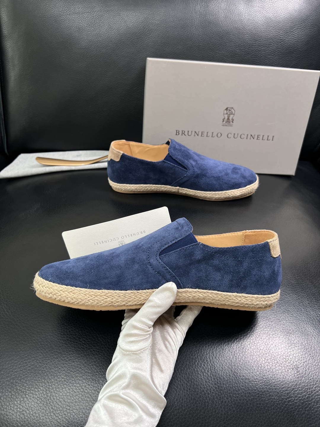 Brunello Cucinelli  高品质 顶级工艺品  BC  专柜同步原厂配置，意大利进口牛皮面