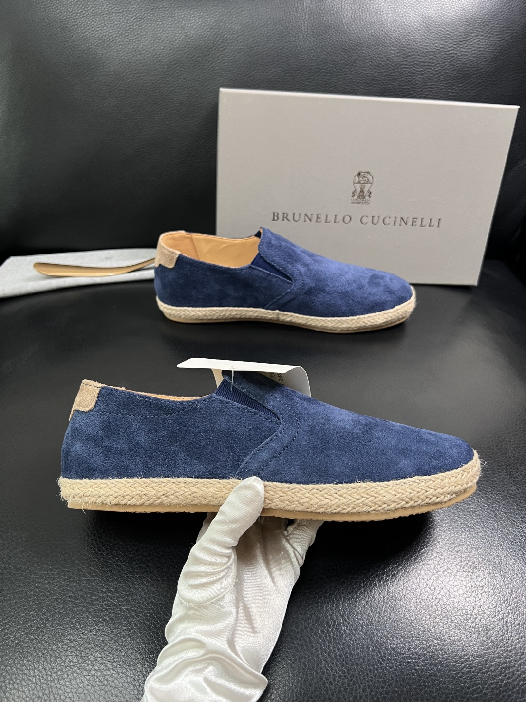 Brunello Cucinelli  高品质 顶级工艺品  BC  专柜同步原厂配置，意大利进口牛皮面
