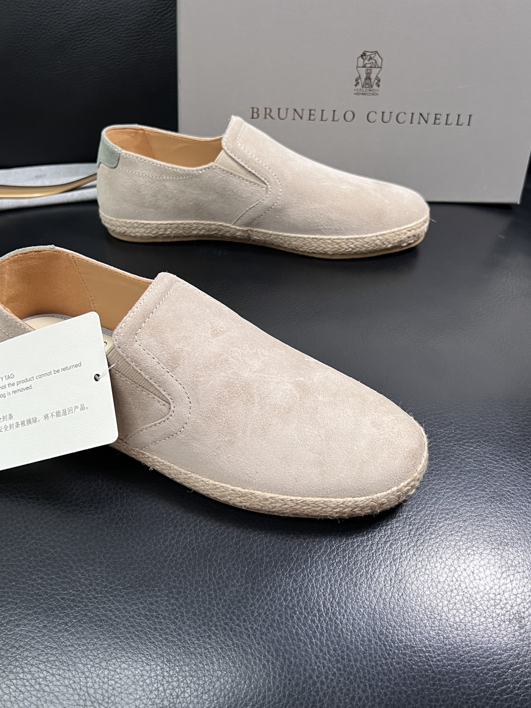 Brunello Cucinelli  高品质 顶级工艺品  BC  专柜同步原厂配置，意大利进口牛皮面