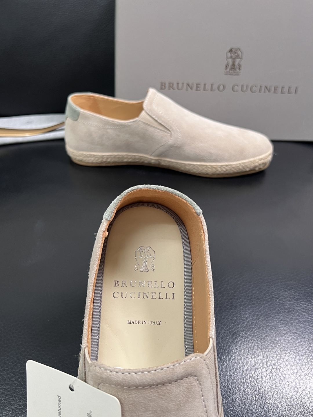 Brunello Cucinelli  高品质 顶级工艺品  BC  专柜同步原厂配置，意大利进口牛皮面