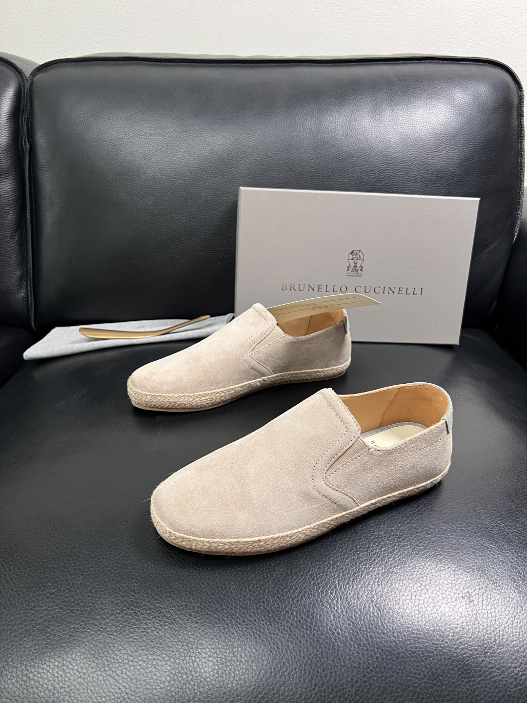 Brunello Cucinelli  高品质 顶级工艺品  BC  专柜同步原厂配置，意大利进口牛皮面