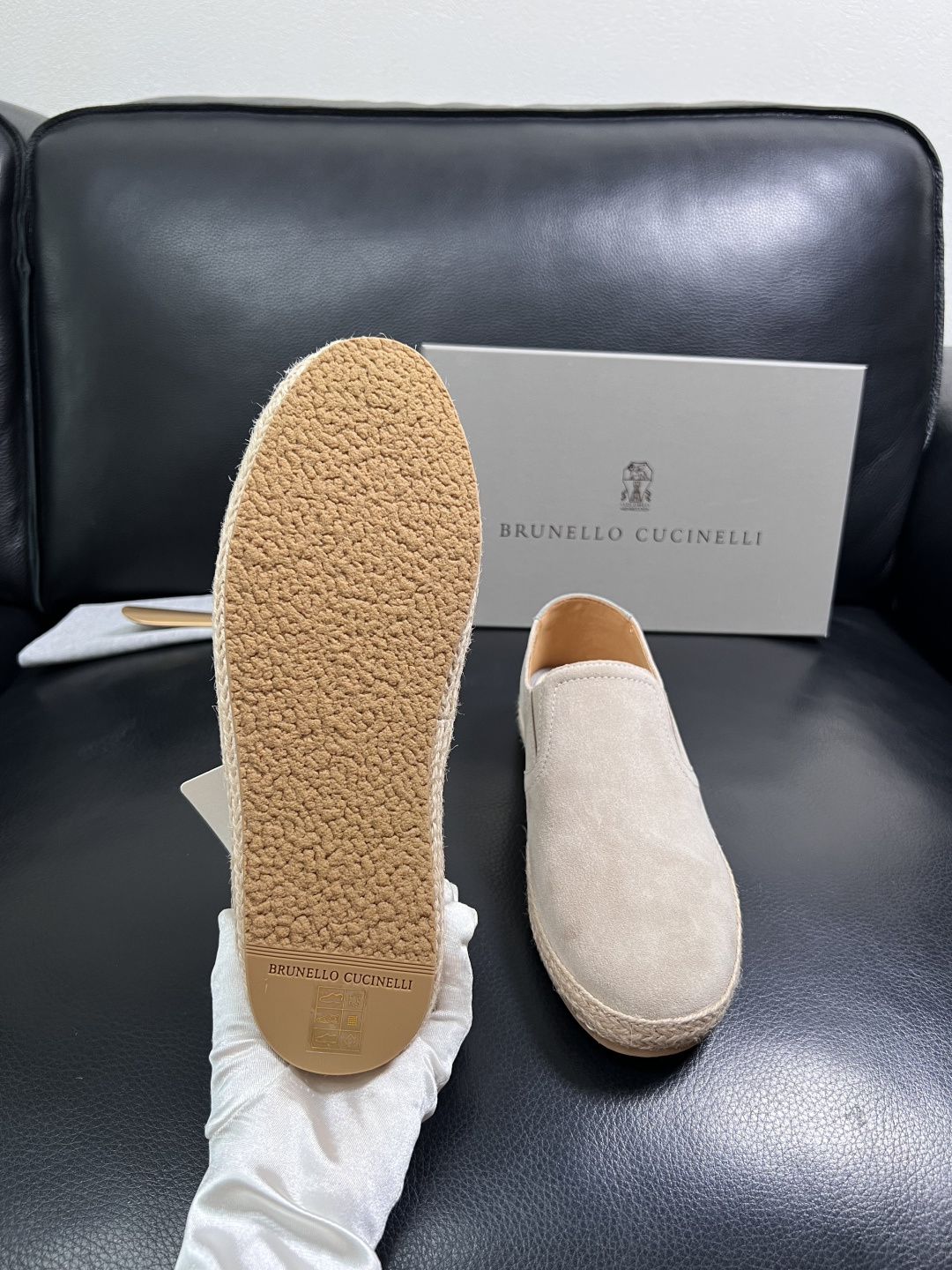 Brunello Cucinelli  高品质 顶级工艺品  BC  专柜同步原厂配置，意大利进口牛皮面