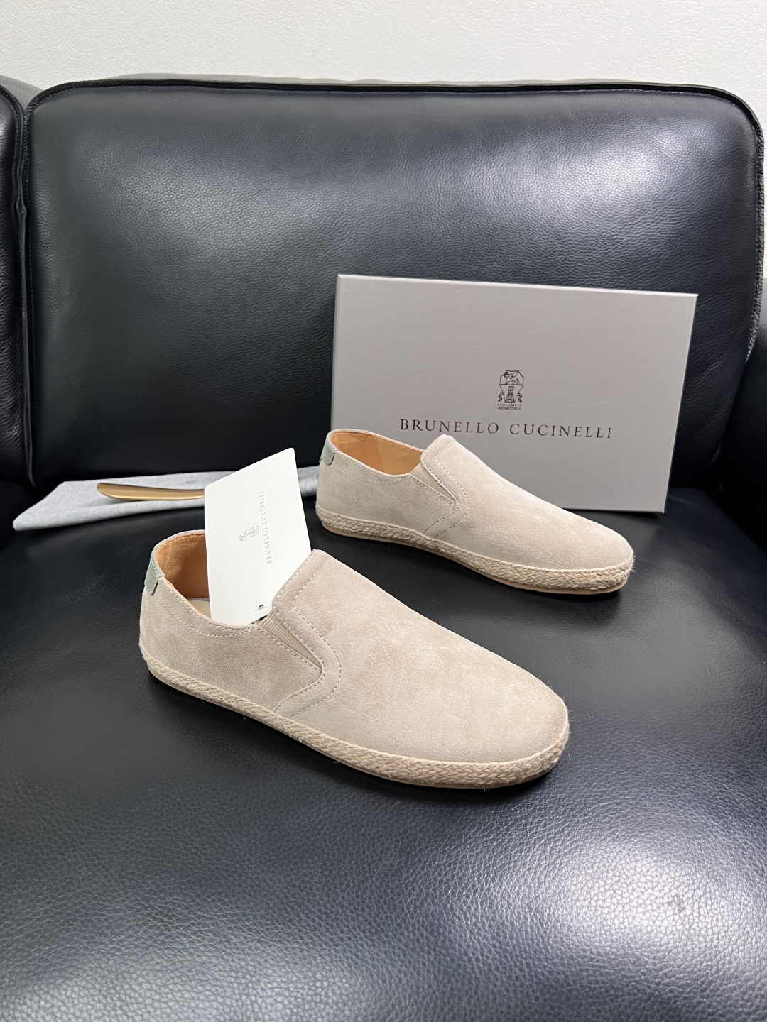 Brunello Cucinelli  高品质 顶级工艺品  BC  专柜同步原厂配置，意大利进口牛皮面
