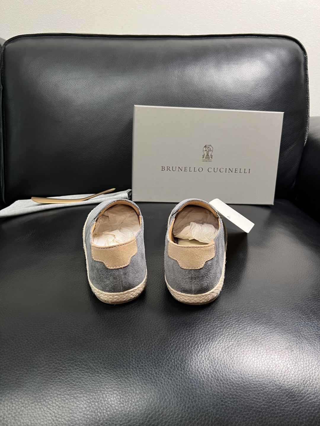 Brunello Cucinelli  高品质 顶级工艺品  BC  专柜同步原厂配置，意大利进口牛皮面