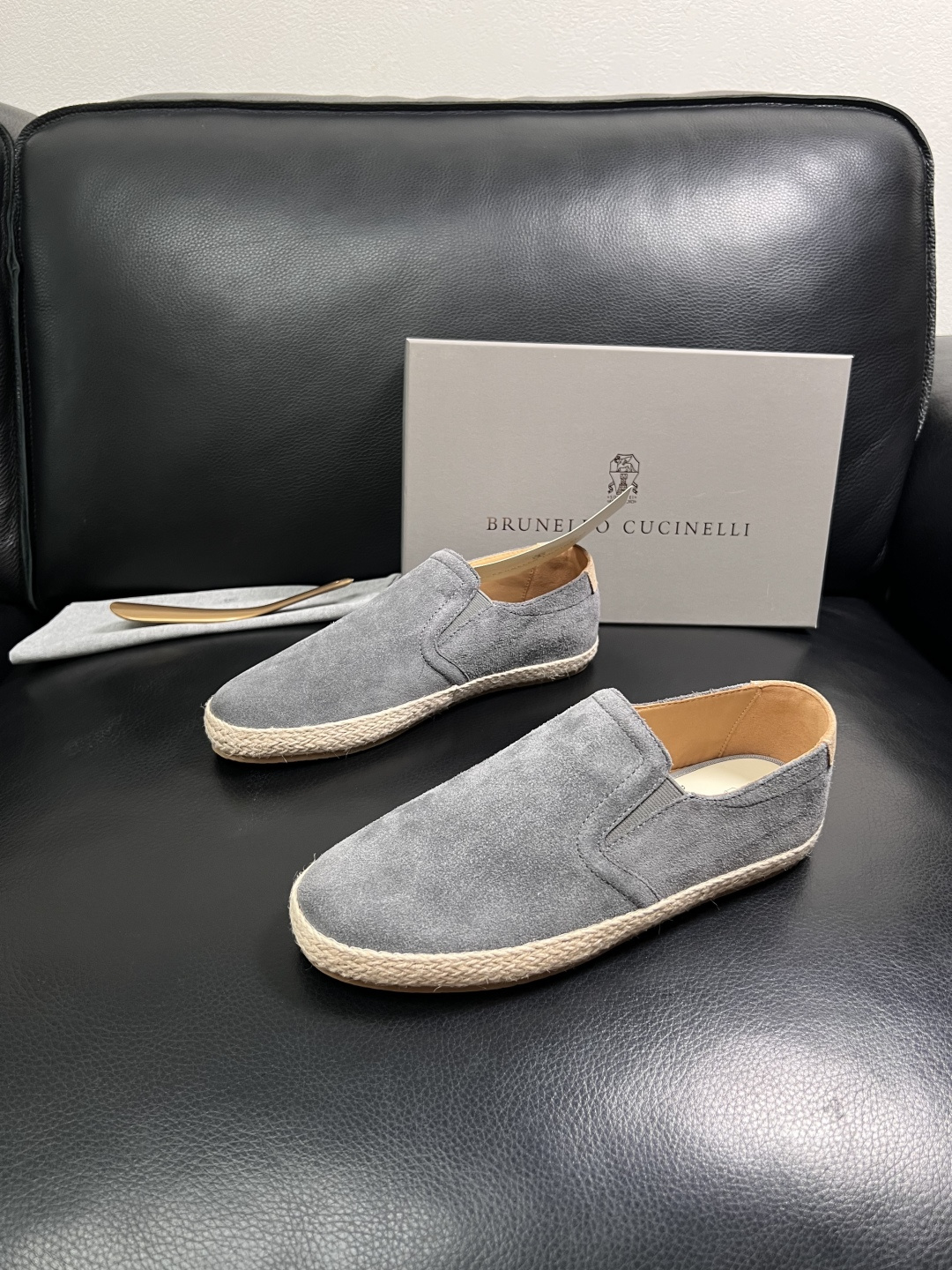 Brunello Cucinelli  高品质 顶级工艺品  BC  专柜同步原厂配置，意大利进口牛皮面