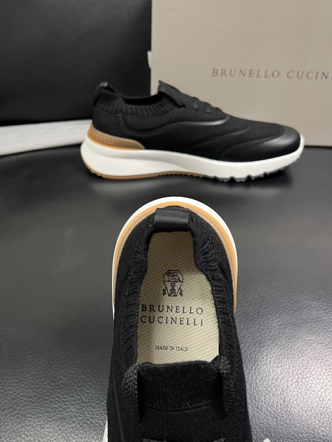 Brunello Cucinelli  高品质 顶级工艺品  BC  专柜同步原厂配置，意大利进口牛皮面