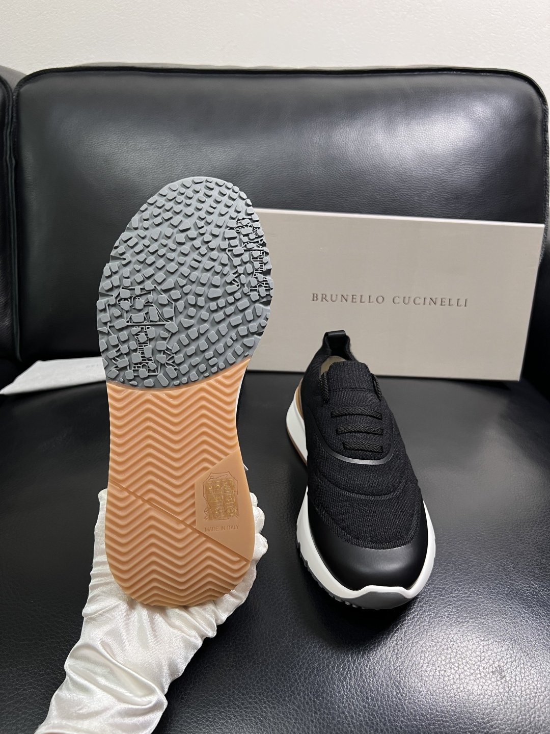 Brunello Cucinelli  高品质 顶级工艺品  BC  专柜同步原厂配置，意大利进口牛皮面
