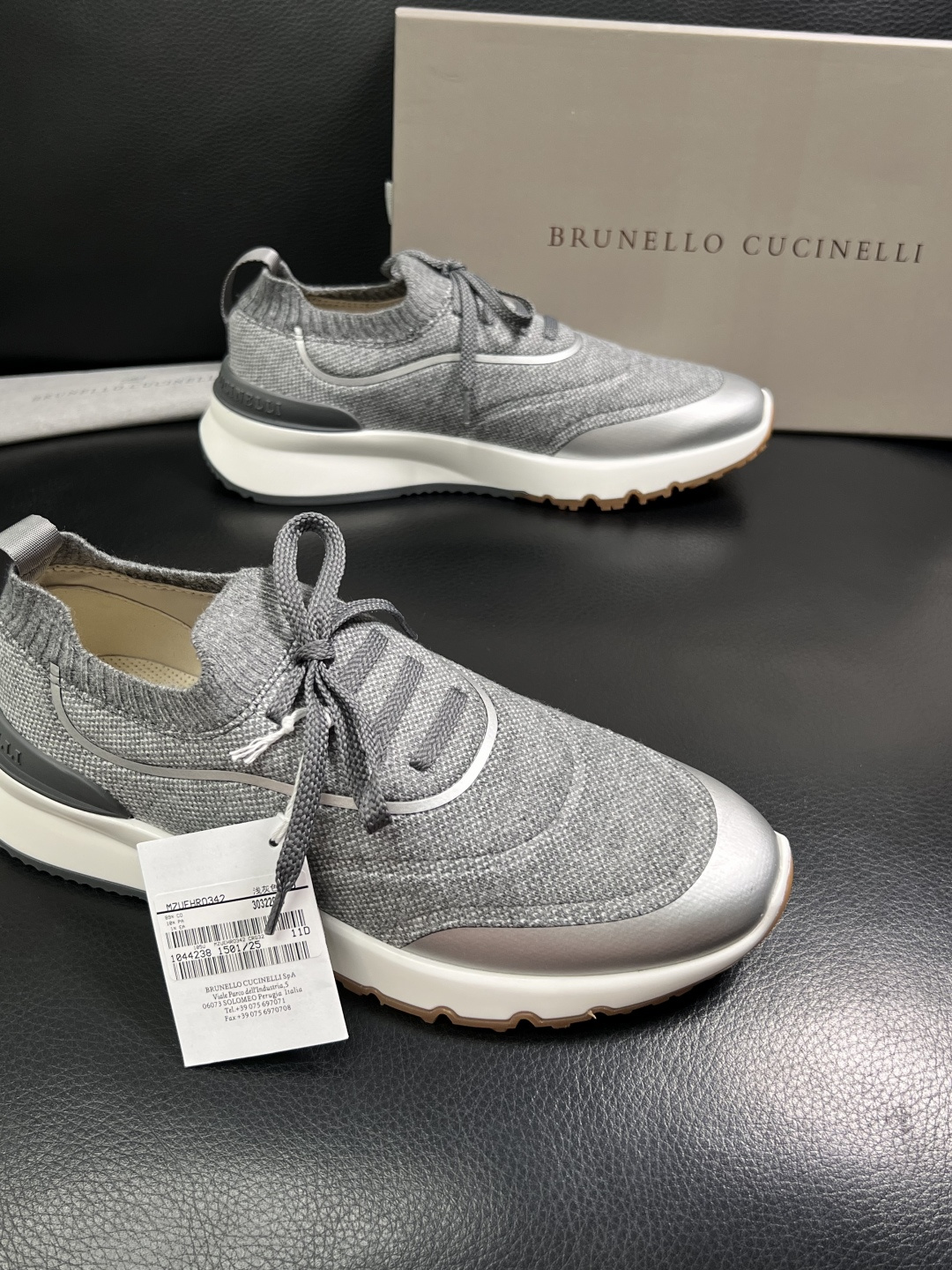 Brunello Cucinelli  高品质 顶级工艺品  BC  专柜同步原厂配置，意大利进口牛皮面
