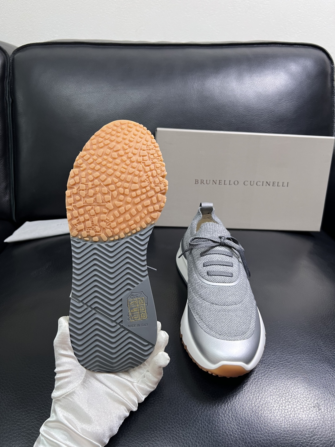 Brunello Cucinelli  高品质 顶级工艺品  BC  专柜同步原厂配置，意大利进口牛皮面