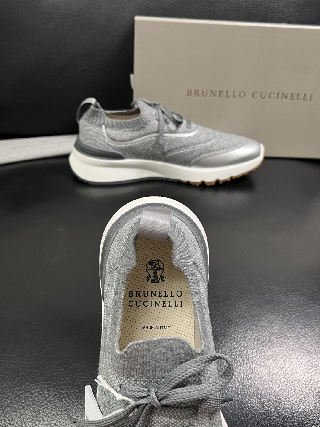Brunello Cucinelli  高品质 顶级工艺品  BC  专柜同步原厂配置，意大利进口牛皮面