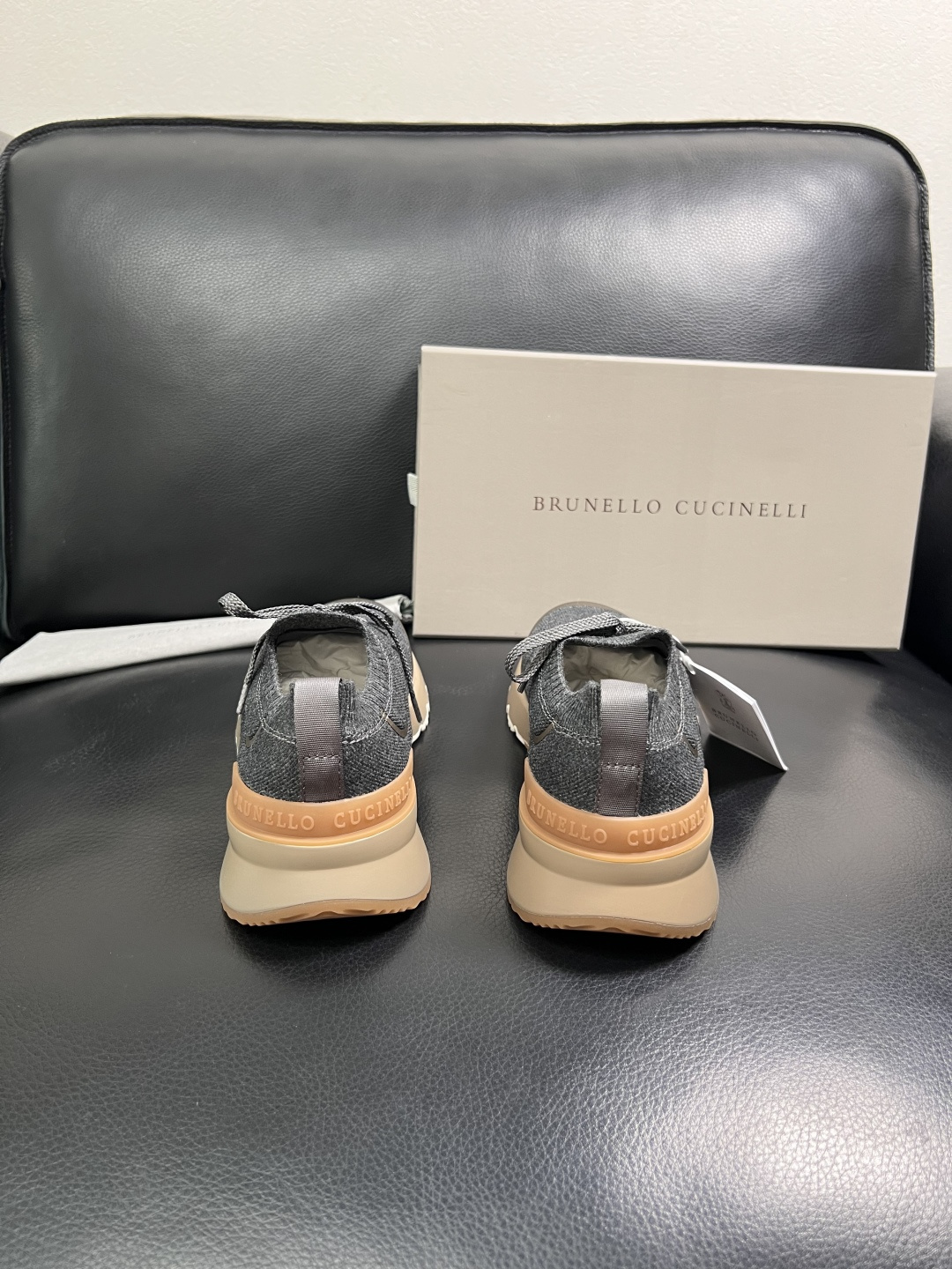 Brunello Cucinelli  高品质 顶级工艺品  BC  专柜同步原厂配置，意大利进口牛皮面