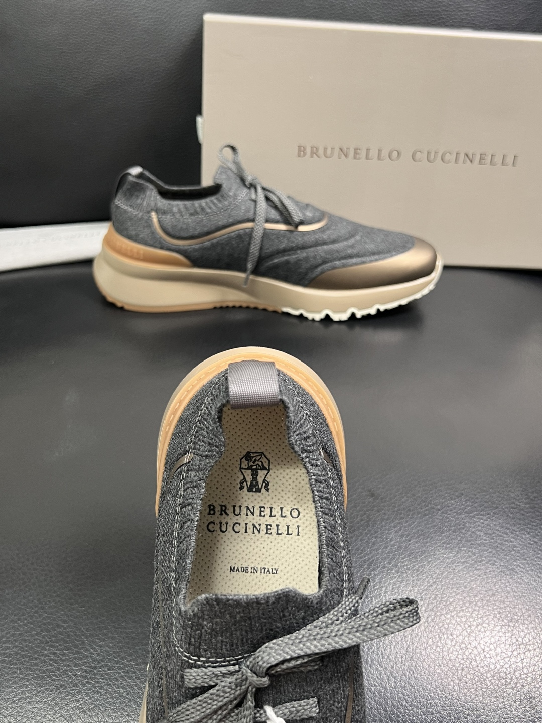 Brunello Cucinelli  高品质 顶级工艺品  BC  专柜同步原厂配置，意大利进口牛皮面