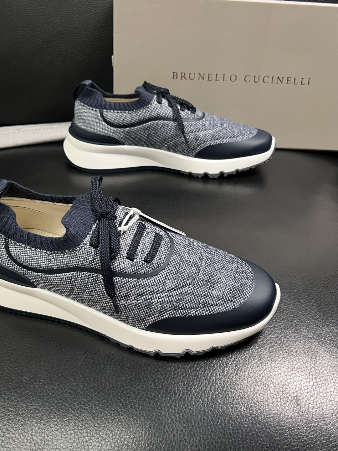 Brunello Cucinelli  高品质 顶级工艺品  BC  专柜同步原厂配置，意大利进口牛皮面