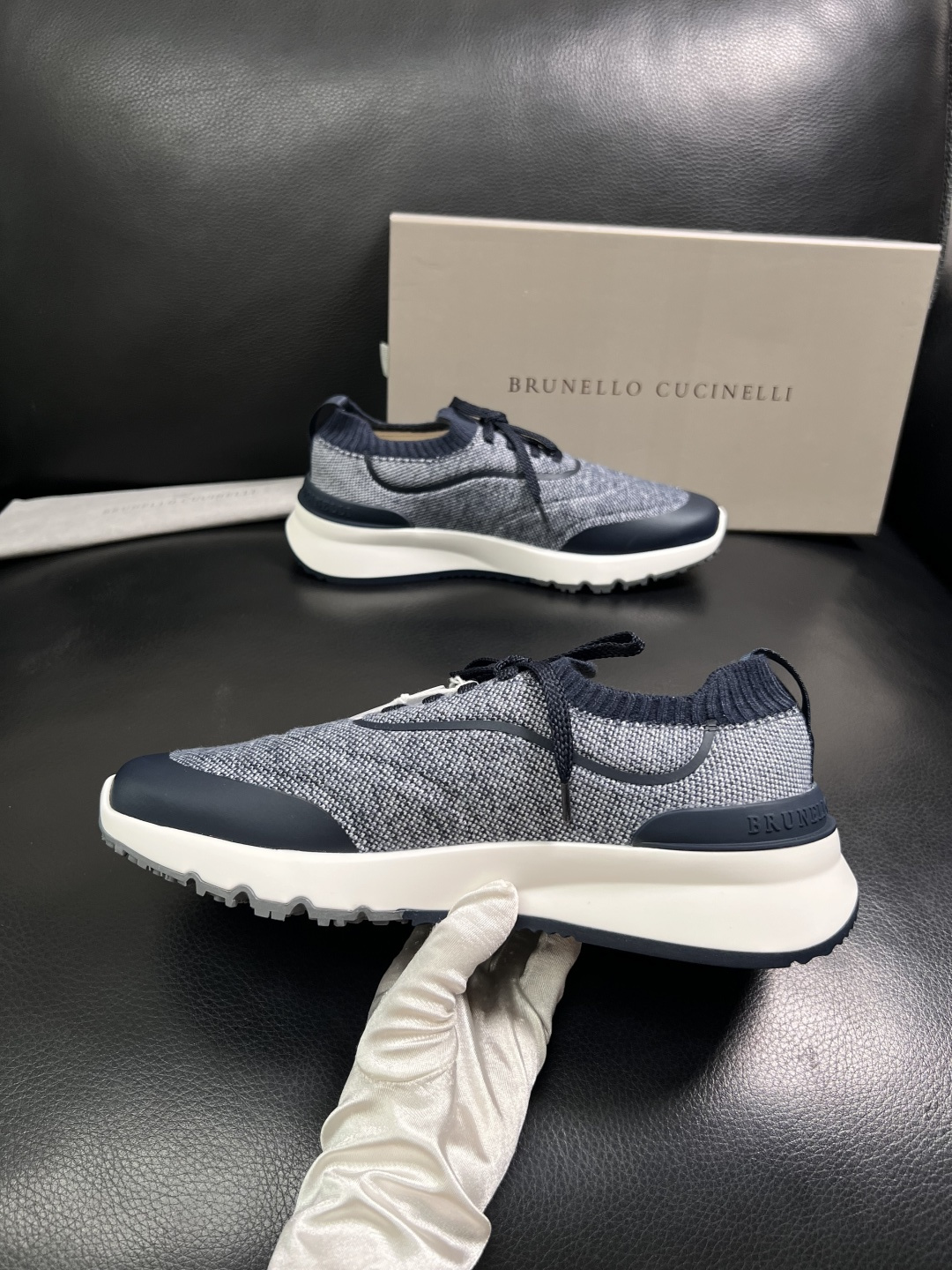 Brunello Cucinelli  高品质 顶级工艺品  BC  专柜同步原厂配置，意大利进口牛皮面