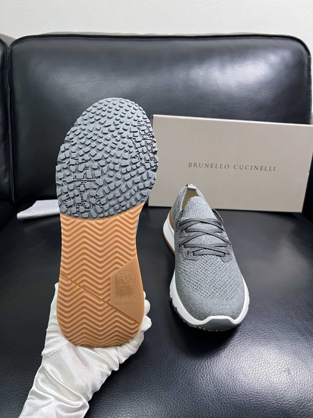 Brunello Cucinelli  高品质 顶级工艺品  BC  专柜同步原厂配置，意大利进口牛皮面
