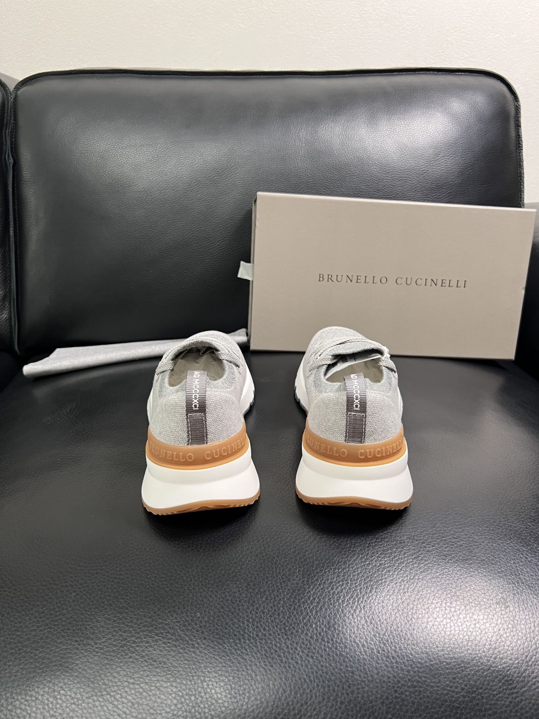Brunello Cucinelli  高品质 顶级工艺品  BC  专柜同步原厂配置，意大利进口牛皮面