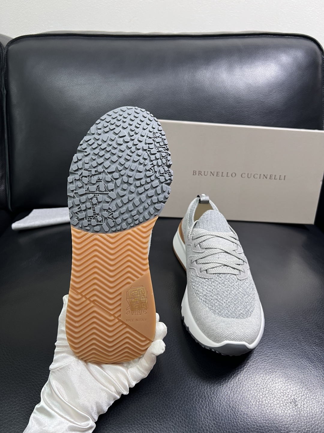 Brunello Cucinelli  高品质 顶级工艺品  BC  专柜同步原厂配置，意大利进口牛皮面