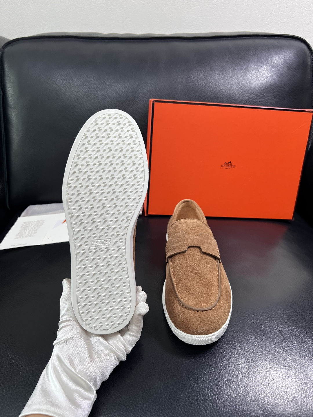 Hermes  高品质  顶级工艺品  爱马仕 专柜同步发售原厂配置，意大利进口原版牛皮面料，高品质拼接