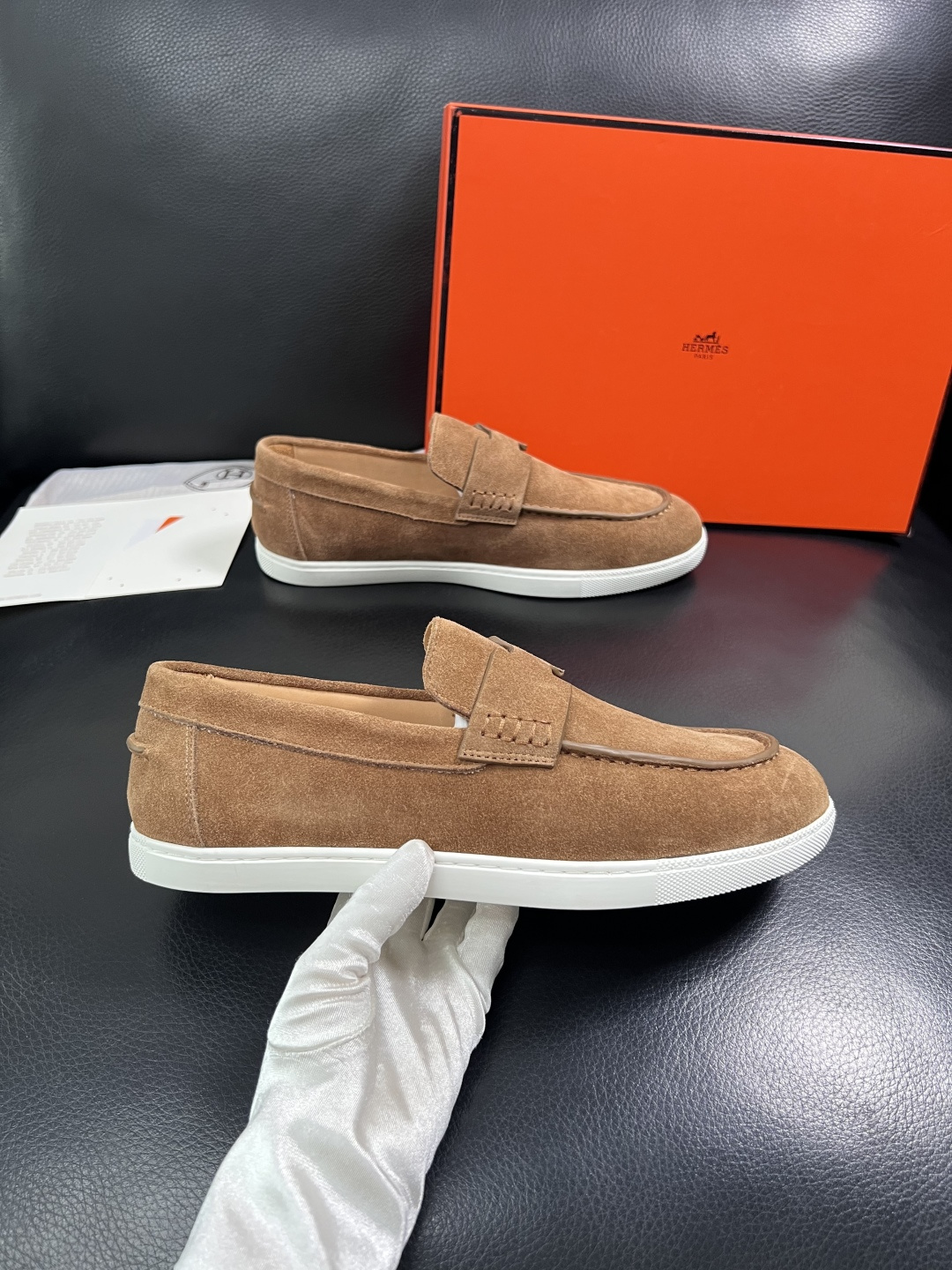 Hermes  高品质  顶级工艺品  爱马仕 专柜同步发售原厂配置，意大利进口原版牛皮面料，高品质拼接