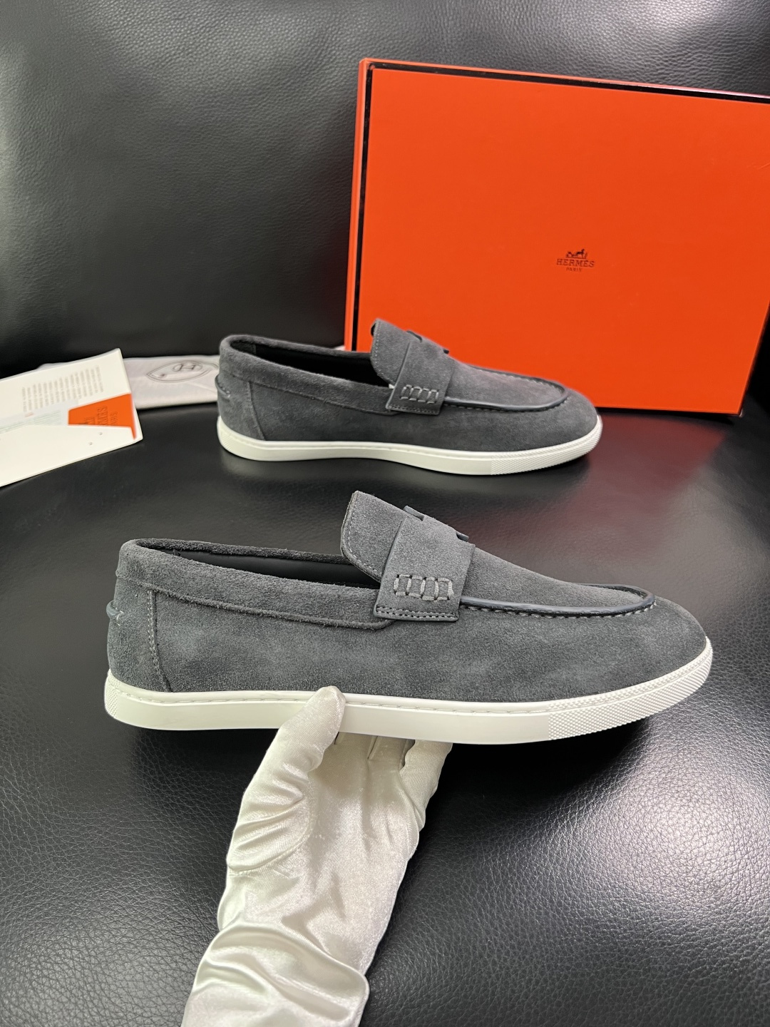 Hermes  高品质  顶级工艺品  爱马仕 专柜同步发售原厂配置，意大利进口原版牛皮面料，高品质拼接