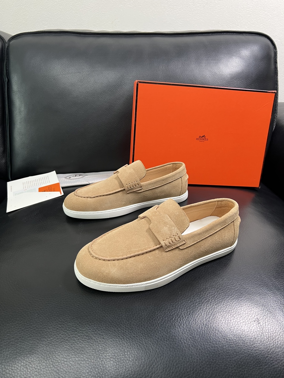 Hermes  高品质  顶级工艺品  爱马仕 专柜同步发售原厂配置，意大利进口原版牛皮面料，高品质拼接