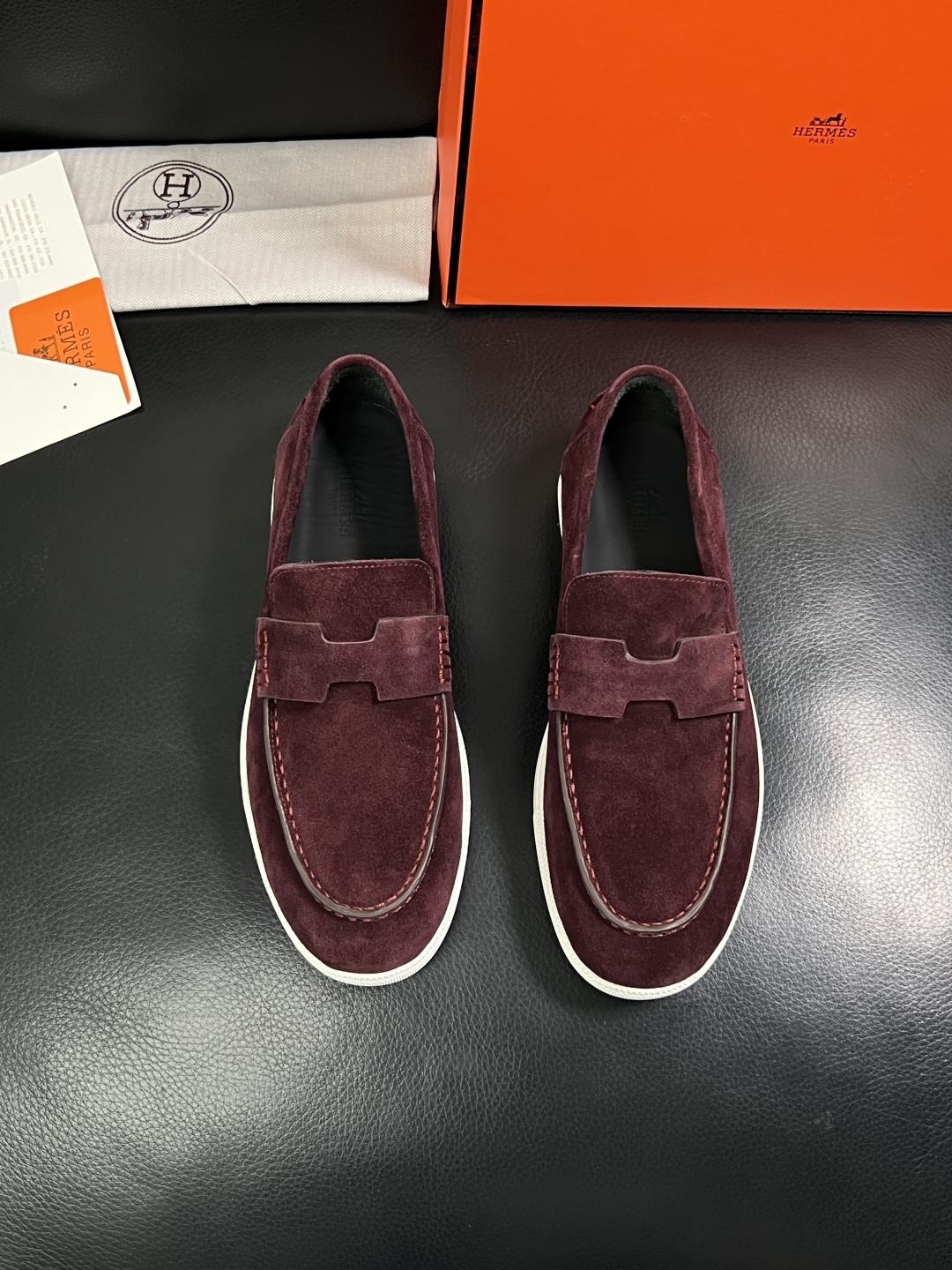 Hermes  高品质  顶级工艺品  爱马仕 专柜同步发售原厂配置，意大利进口原版牛皮面料，高品质拼接