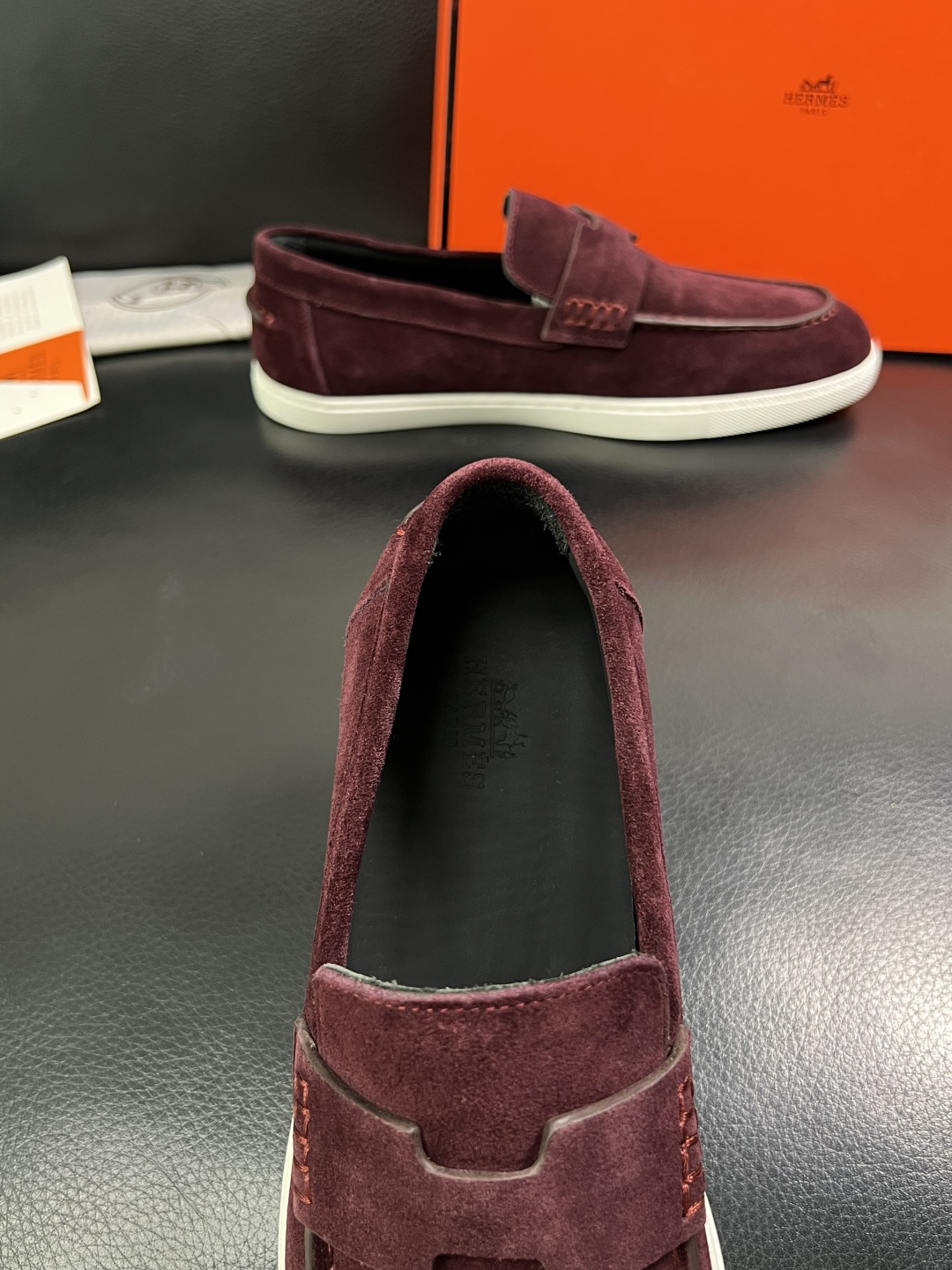 Hermes  高品质  顶级工艺品  爱马仕 专柜同步发售原厂配置，意大利进口原版牛皮面料，高品质拼接