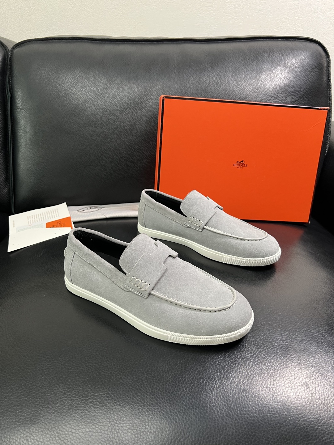 Hermes  高品质  顶级工艺品  爱马仕 专柜同步发售原厂配置，意大利进口原版牛皮面料，高品质拼接