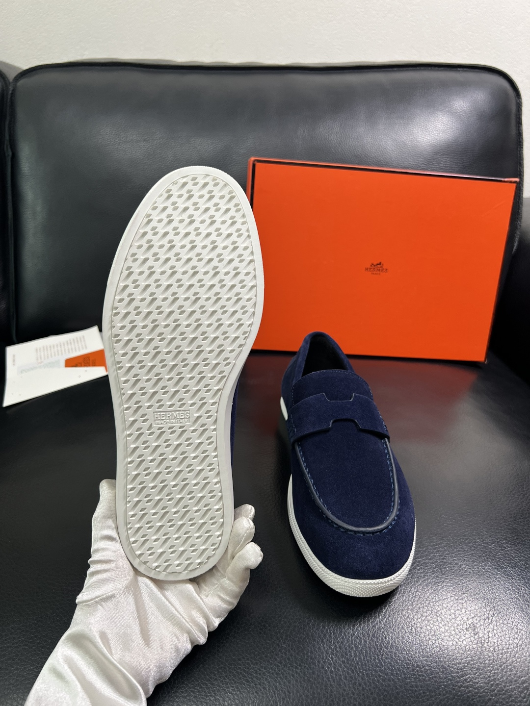 Hermes  高品质  顶级工艺品  爱马仕 专柜同步发售原厂配置，意大利进口原版牛皮面料，高品质拼接