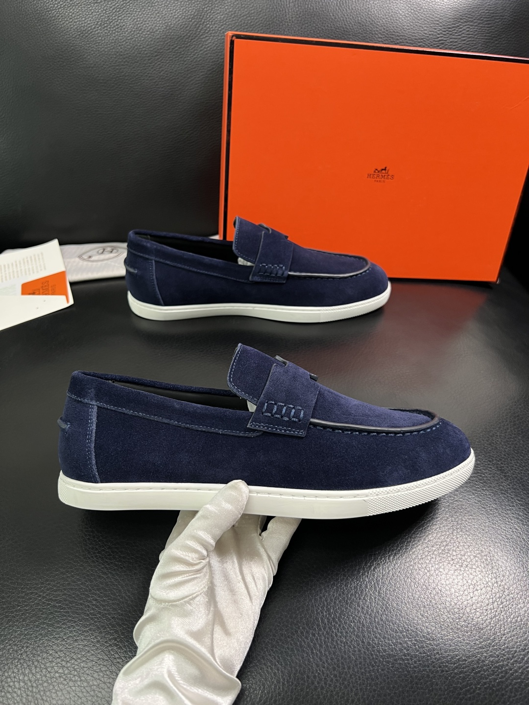 Hermes  高品质  顶级工艺品  爱马仕 专柜同步发售原厂配置，意大利进口原版牛皮面料，高品质拼接