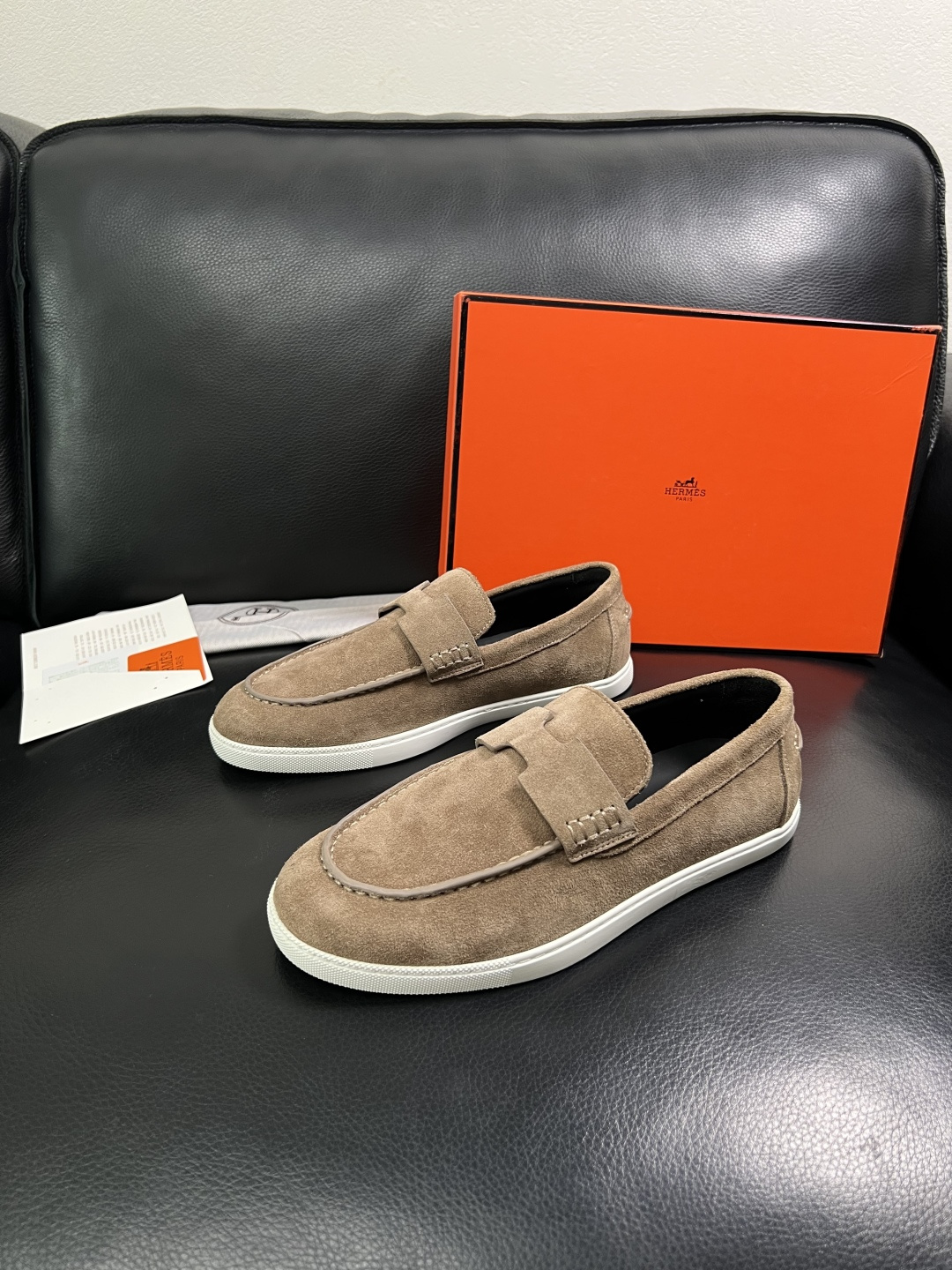 Hermes  高品质  顶级工艺品  爱马仕 专柜同步发售原厂配置，意大利进口原版牛皮面料，高品质拼接