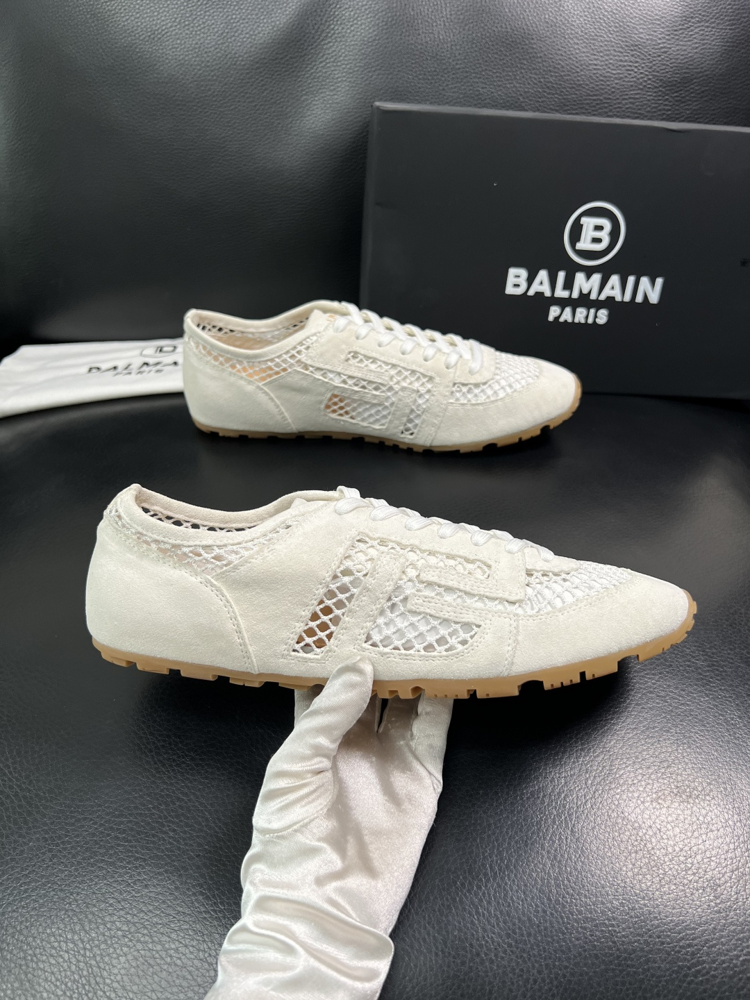 ⚠️只换码不退⚠️    BALMAIN  高品质  顶级工艺品  巴尔曼  专柜新品同步，鞋面意大利进
