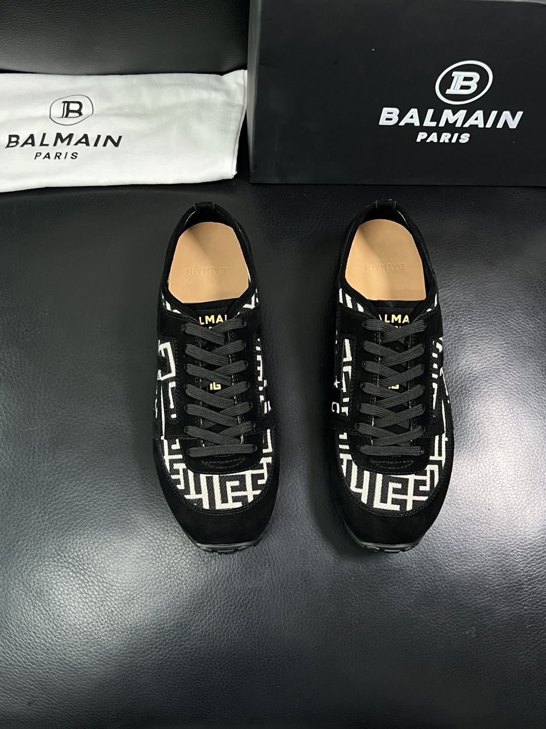 ⚠️只换码不退⚠️    BALMAIN  高品质  顶级工艺品  巴尔曼  专柜新品同步，鞋面意大利进