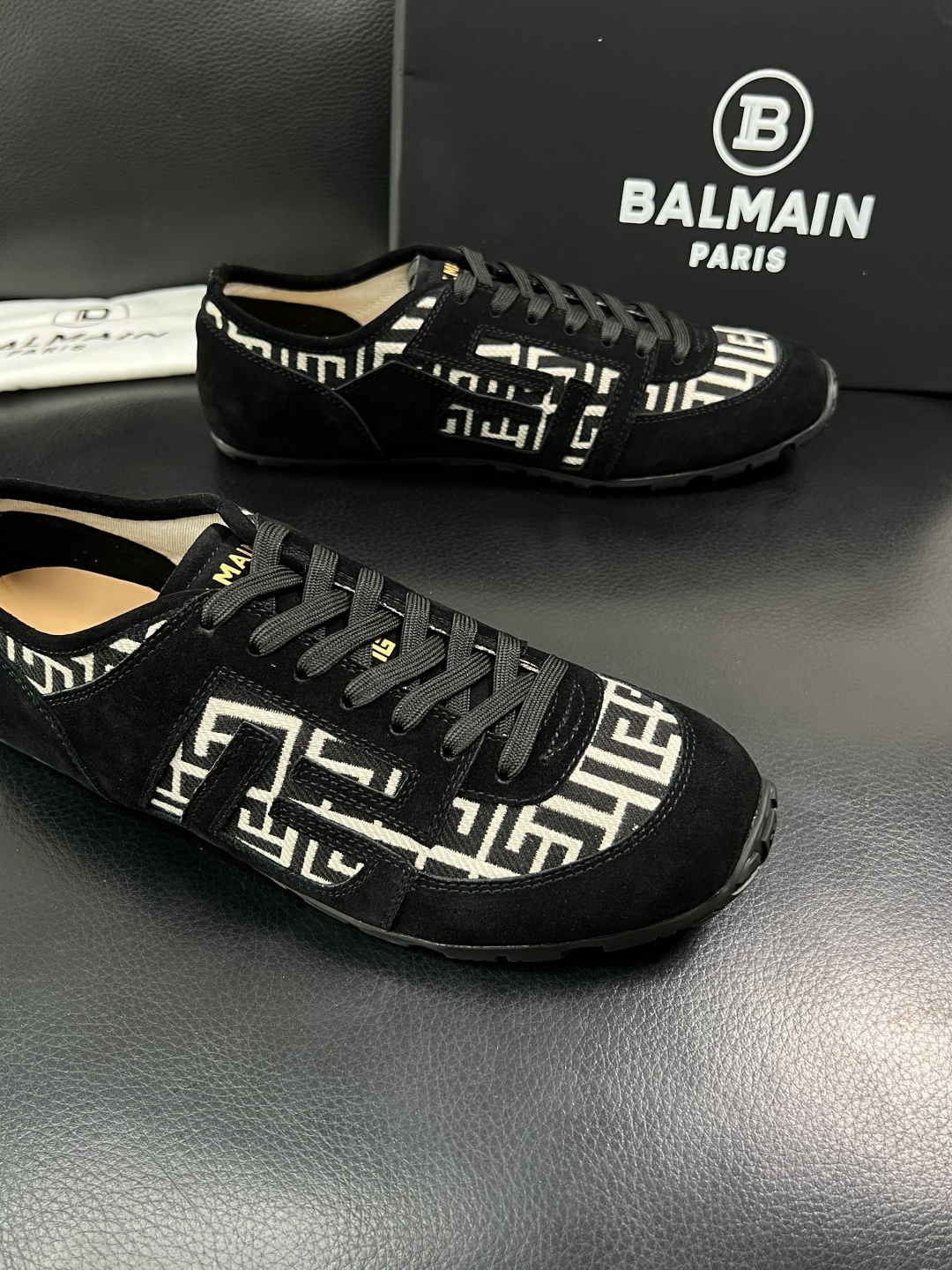 ⚠️只换码不退⚠️    BALMAIN  高品质  顶级工艺品  巴尔曼  专柜新品同步，鞋面意大利进