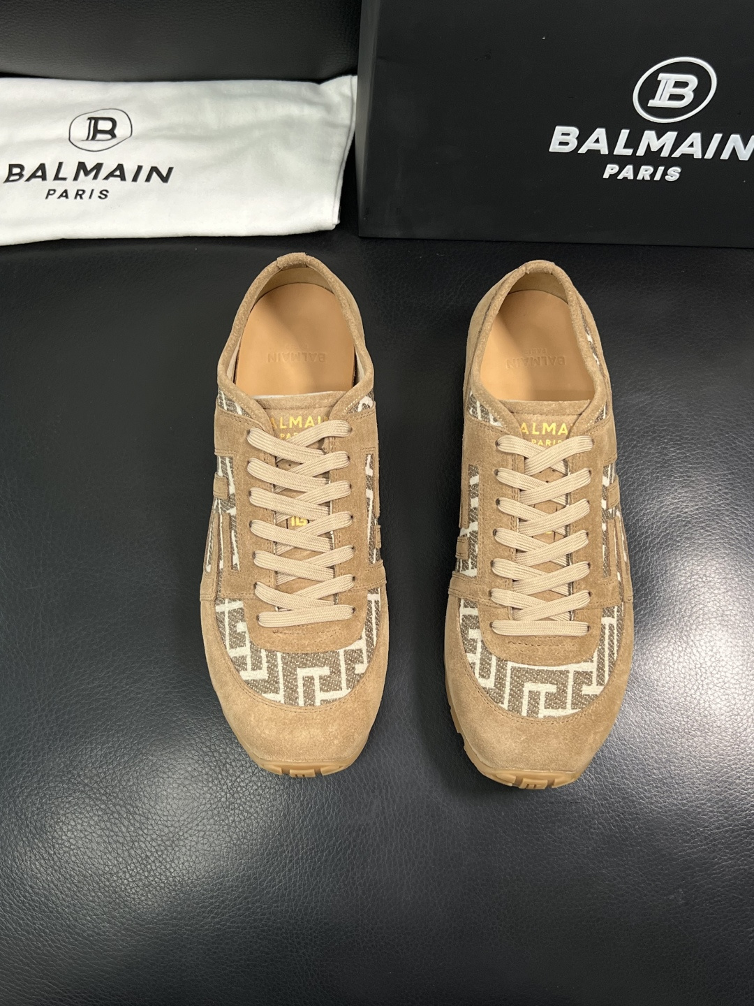 ⚠️只换码不退⚠️    BALMAIN  高品质  顶级工艺品  巴尔曼  专柜新品同步，鞋面意大利进