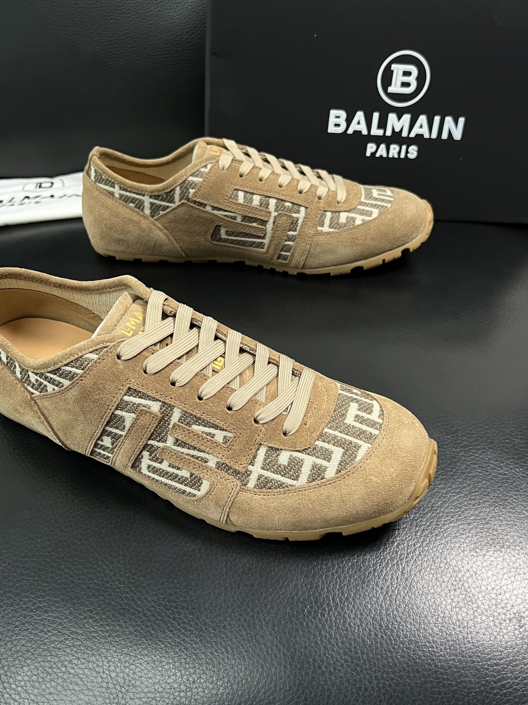 ⚠️只换码不退⚠️    BALMAIN  高品质  顶级工艺品  巴尔曼  专柜新品同步，鞋面意大利进