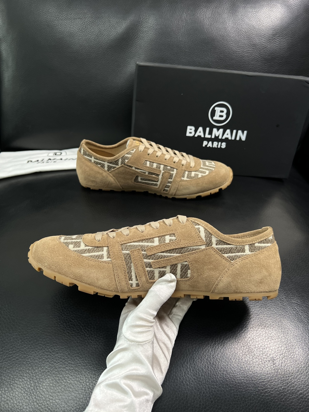 ⚠️只换码不退⚠️    BALMAIN  高品质  顶级工艺品  巴尔曼  专柜新品同步，鞋面意大利进