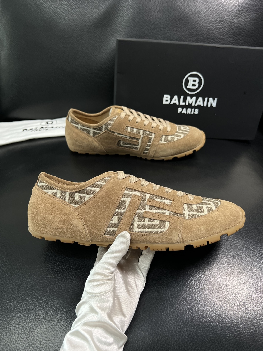 ⚠️只换码不退⚠️    BALMAIN  高品质  顶级工艺品  巴尔曼  专柜新品同步，鞋面意大利进