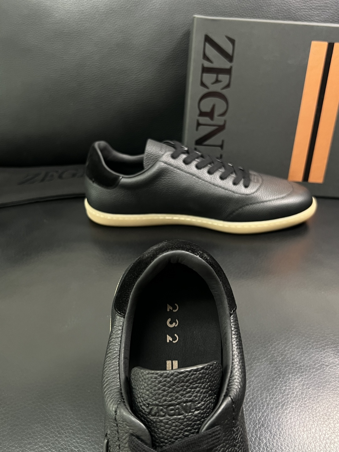 ⚠️只换码不退⚠️   Zegna  高品质  顶级工艺品  杰尼亚  专柜新款原厂配置，意大利进口牛皮