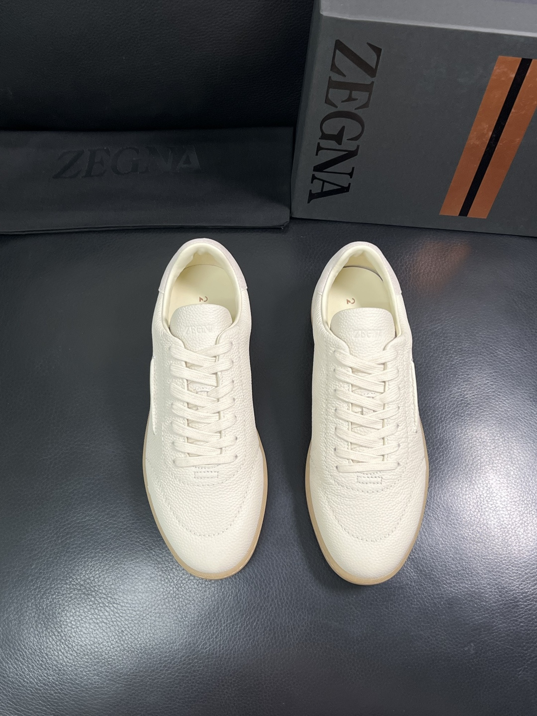 ⚠️只换码不退⚠️   Zegna  高品质  顶级工艺品  杰尼亚  专柜新款原厂配置，意大利进口牛皮